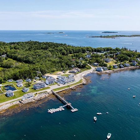 Bluebird Ocean Point Inn Exteriör bild