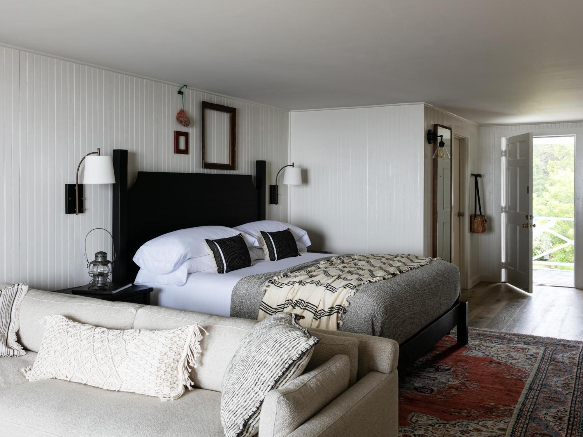 Bluebird Ocean Point Inn Exteriör bild